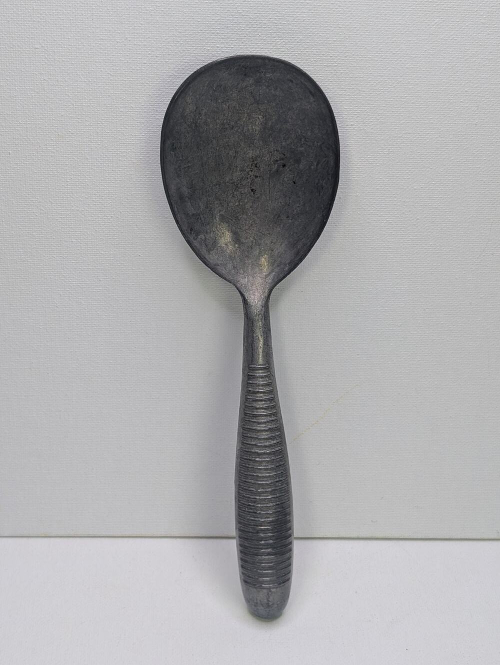Vintage Taiwan Metal Ice Cream Scoop Spoon Ribbed Handle 8 Inch